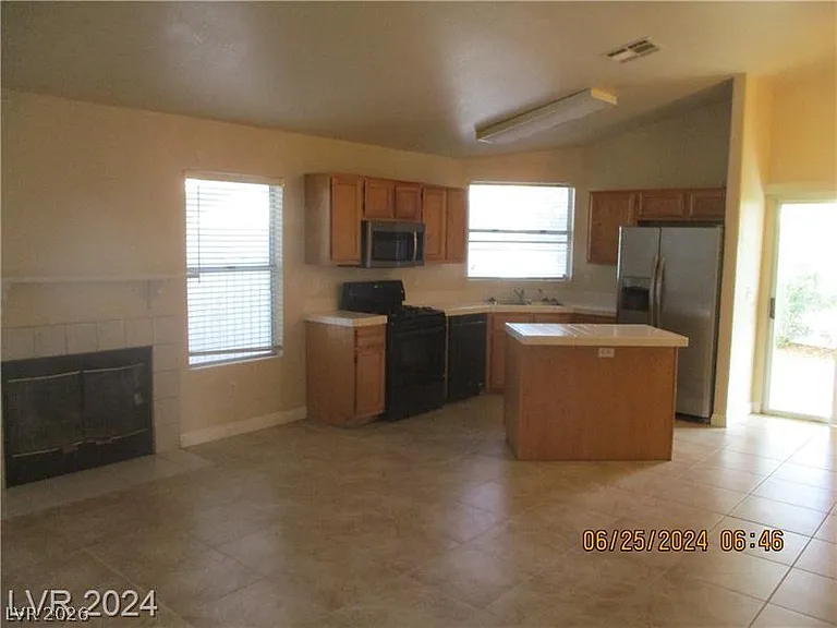 8216 Grassy Point Cir — Photo 8