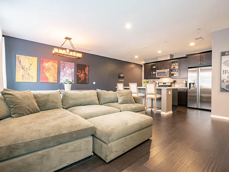 22058 Barrington Way — Photo 13