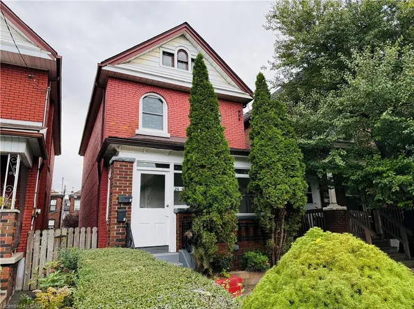 24 Somerset Ave, Hamilton, ON L8L 2L5