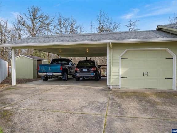 2nd image of 2990 Harding Ct
