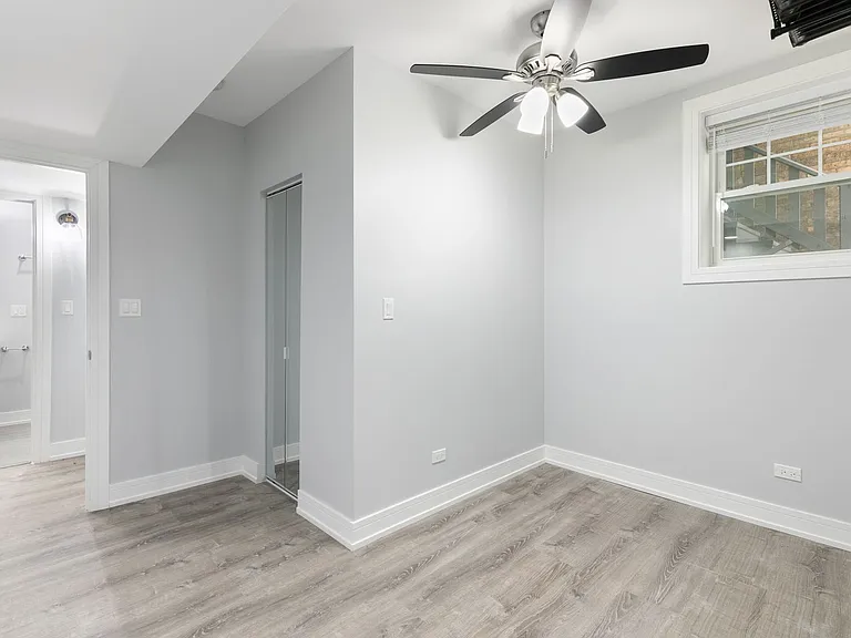6035-6045 N Winthrop Ave #1055-1067 — Photo 78