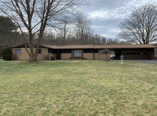529 Middletown Rd, Shinnston, WV 26431