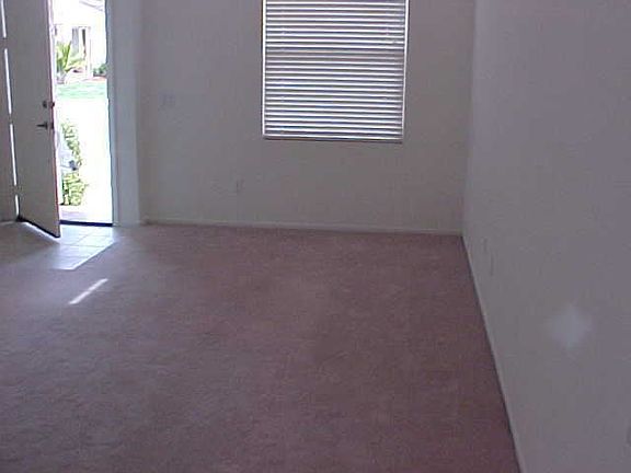 3rd image of 1267 W Vaquero Ct