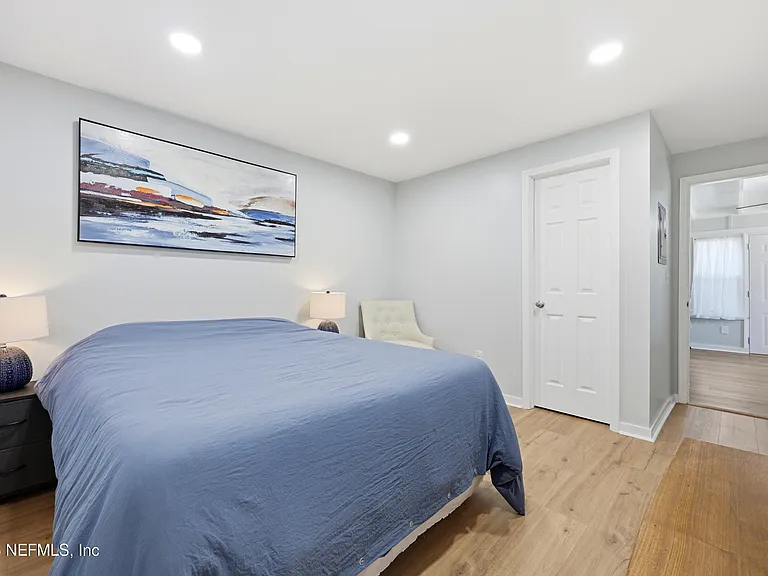 2749 Hendricks Ave — Photo 19