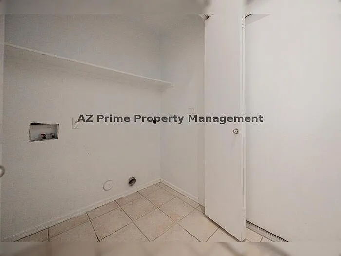 13344 W Desert Ln — Photo 22
