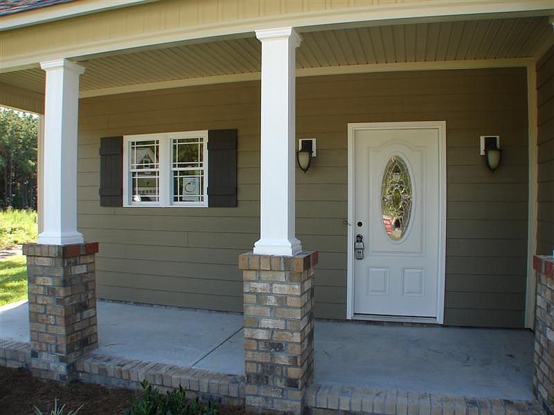 Front Porch Close