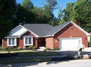 1153 Rotherham Ln, Beech Grove, IN 46107