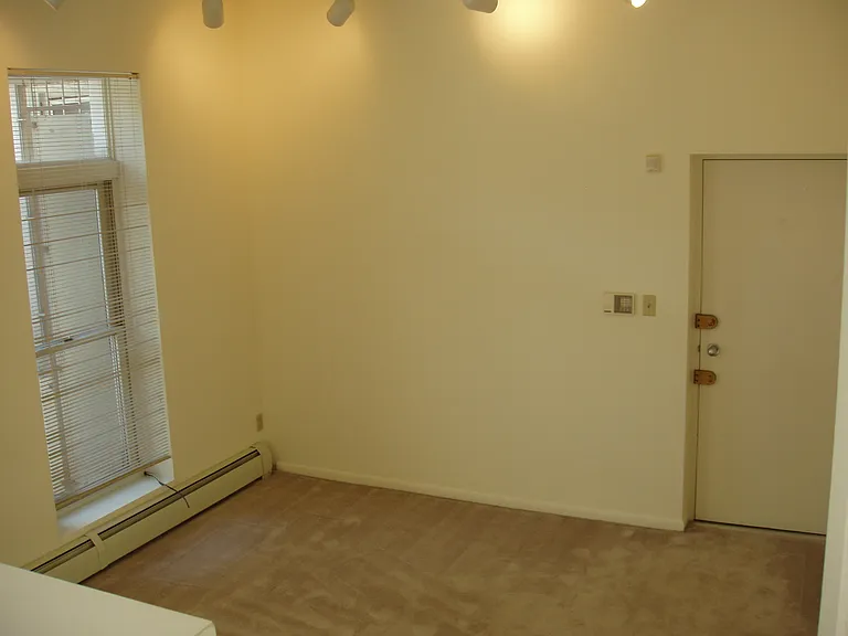261 Shady Ave #13 — Photo 6