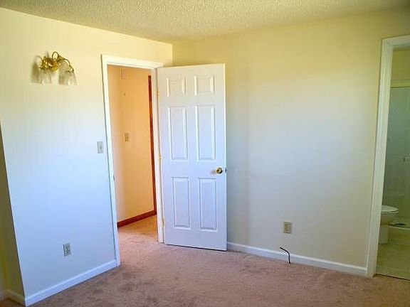 Master Bedroom & Bath