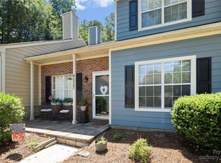 9327 Four Mile Creek Rd, Charlotte, NC 28277