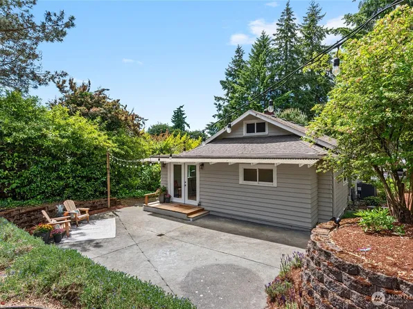 1154 Bertha Avenue NW, Bremerton, WA 98312