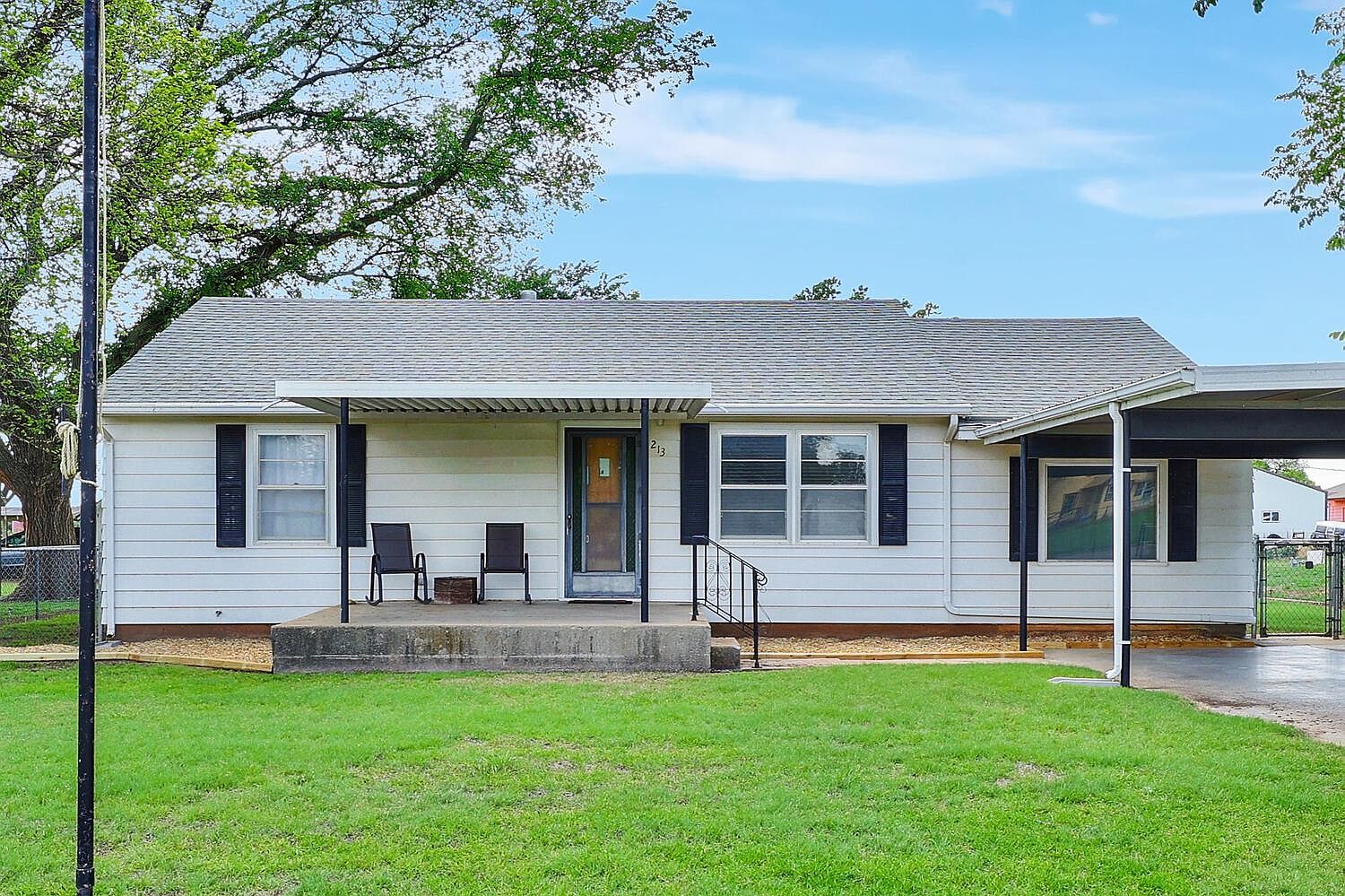 213 N Graphic St, Attica, KS 67009 Zillow