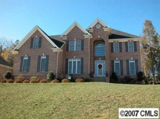 318 Hemmingway Ln, Fort Mill, SC 29708