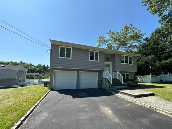 58 Hauppauge Road, Hauppauge, NY 11788