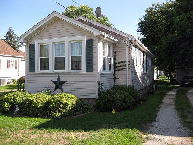 1st image of 375 E 2nd St