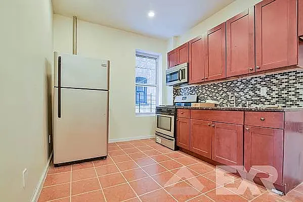 Rented by EXR | media 4