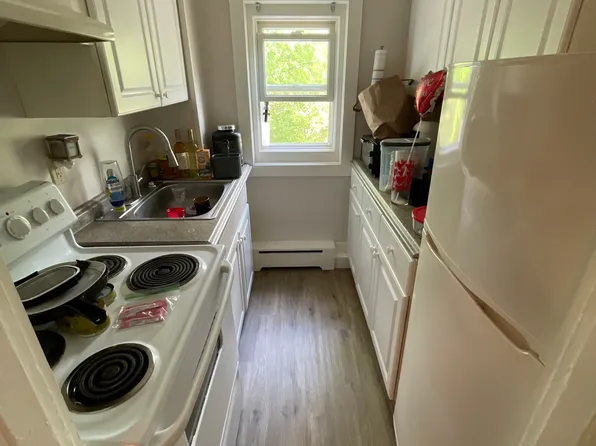 19 Andrews Ave, West Warwick, RI 02893
