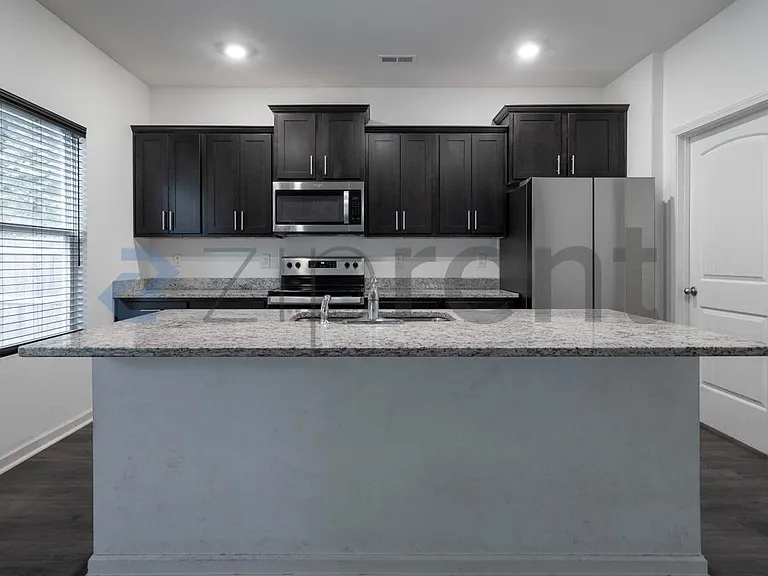 22693 Joselyn Green Dr — Photo 7