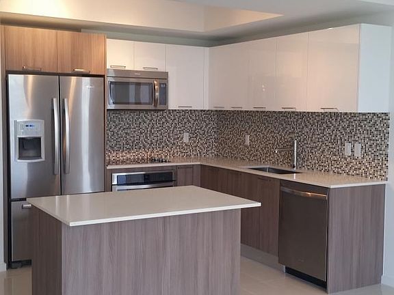 4th image of 5300 Paseo Dr #1404