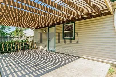 2591 Millrace Dr — Photo 2