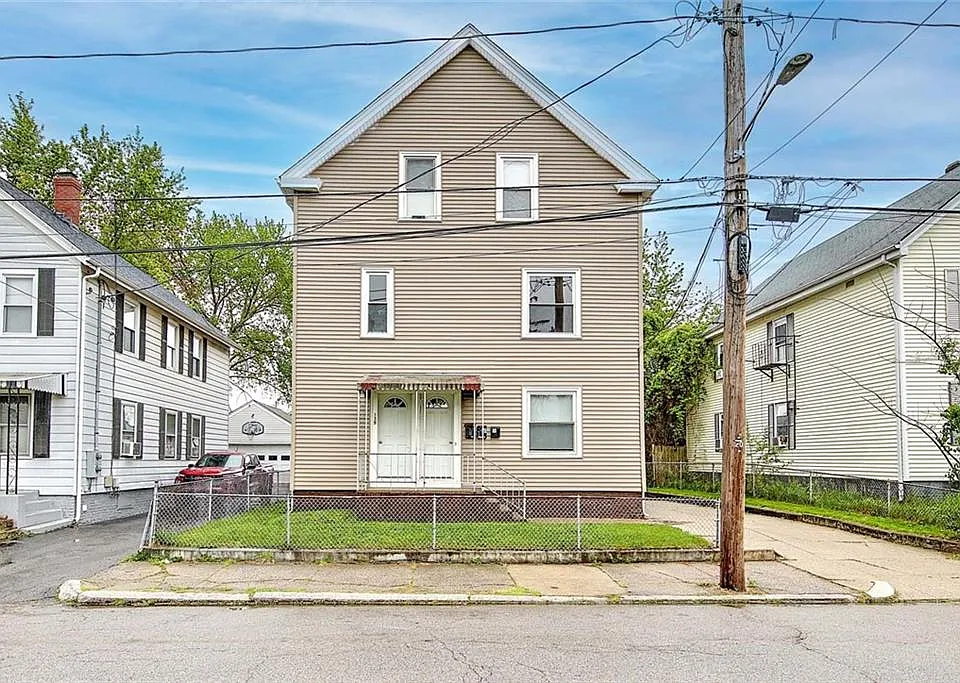139 Hunts Ave #1
