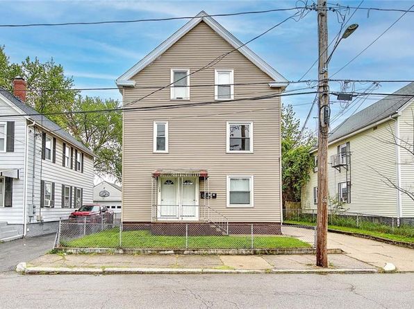 137 Hunts Ave