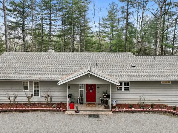 5302 Summer Wood Ln, Young Harris, GA 30582