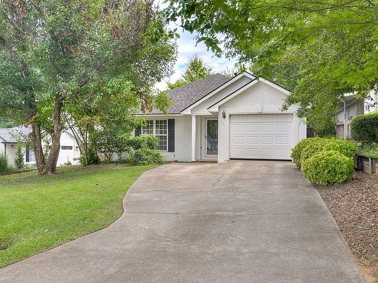 2709 Brickrun Pl — Photo 2