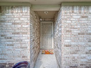 8711 Rainglen Ln, Houston, TX 77044