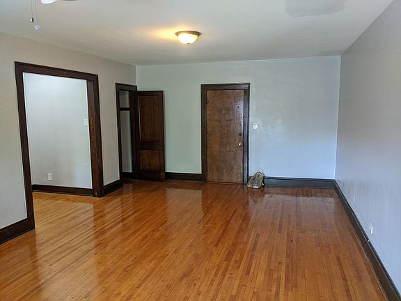 4th image of 14547 Madison Ave APT 1
