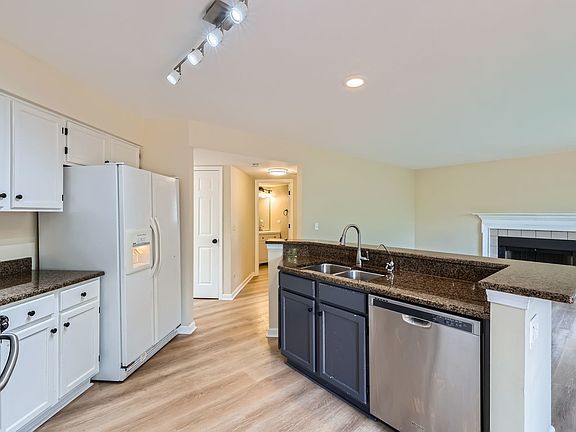 5th image of 1208 Darnell Dr