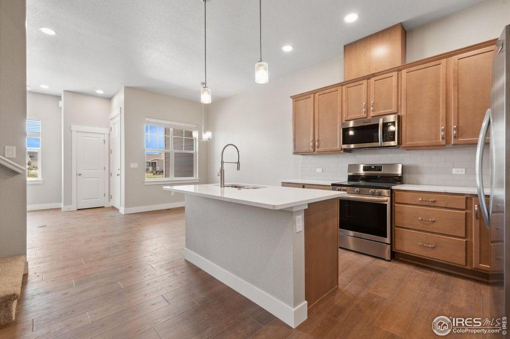 4248 Trapper Lake Dr