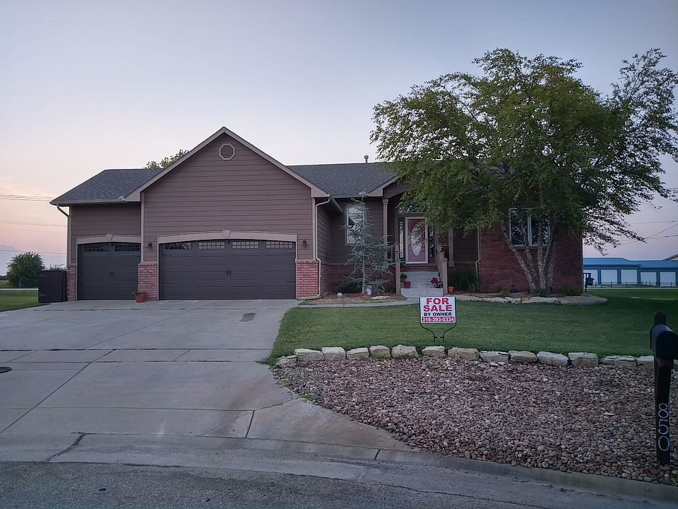 1st image of 850 Cottonwood Cir