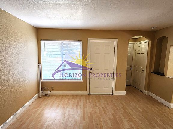 5th image of 7435 Sandalwood Dr