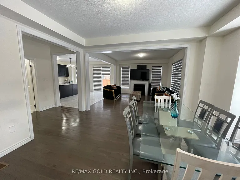 537 Veterans Dr — Photo 49