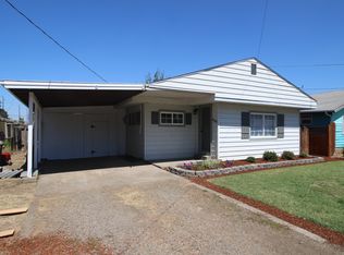 425 Macy St, Harrisburg, OR 97446