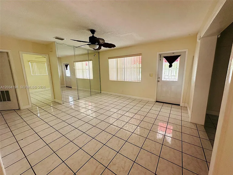 1215 S 24th Ave — Photo 41