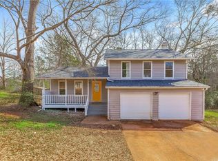 777 Colfax Ct, Stone Mountain, GA 30088