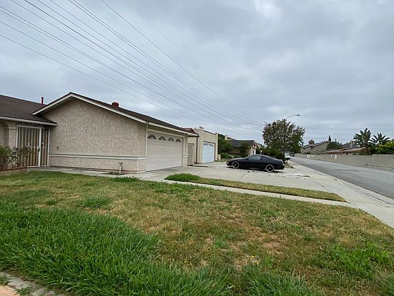 Loads of Parking! Has 2 car garage, driveway (fits 3 cars), & lots of street parking on both sides. Its usually like this all the time!