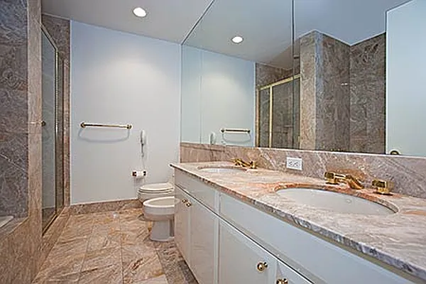 Sold by Trump International Realty | media 29