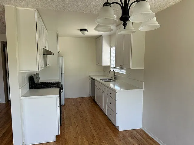 1123 S Sherbourne Dr #102 — Photo 9