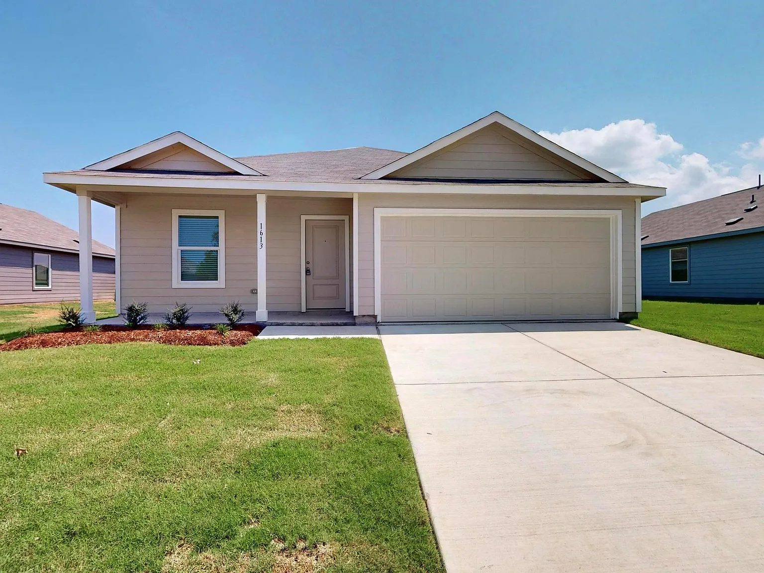4 bed, 1667 sqft, $2,250 — Photo 1