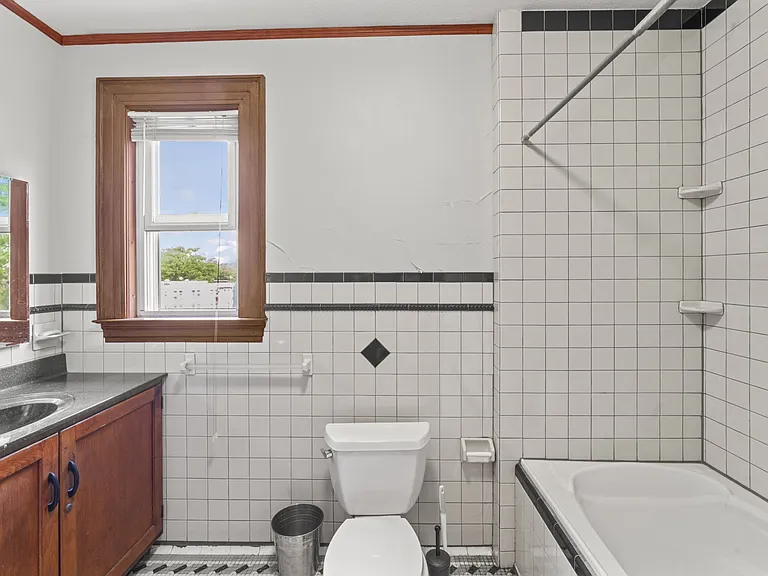 388 Arborway #2 — Photo 15