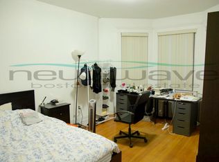 89 Park Dr APT 15, Boston, MA 02215