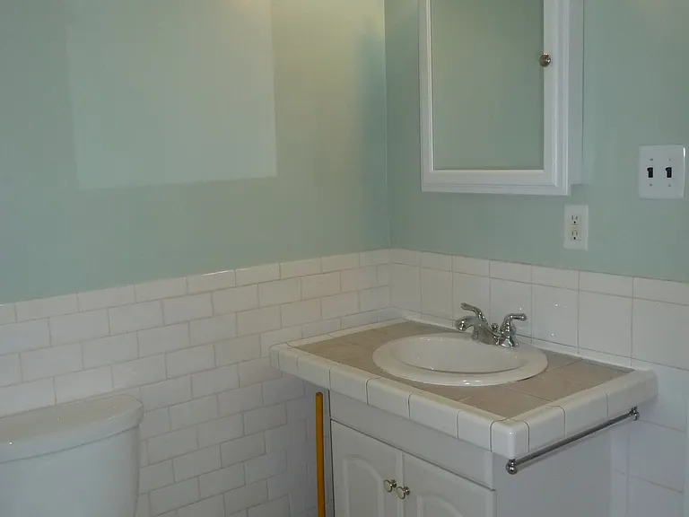 4709 Chester Ave — Photo 8