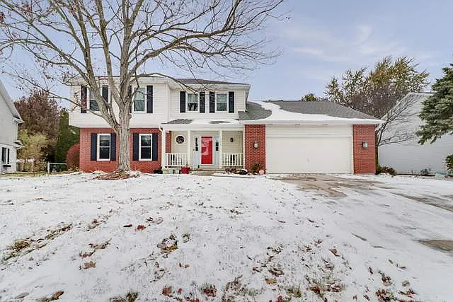 501 Amherst Dr photo 1