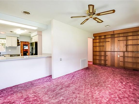 4th image of 722 Carolina Ave