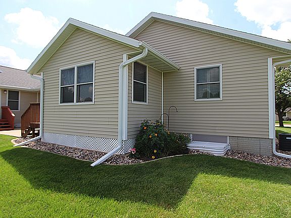 3rd image of 1109 6th Ave #0