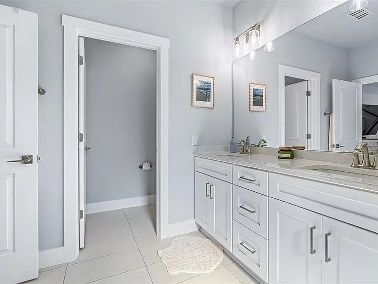 13 Lemay Pl — Photo 37