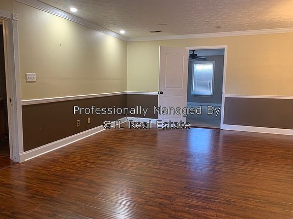 4th image of 1700 Glen Arm Dr